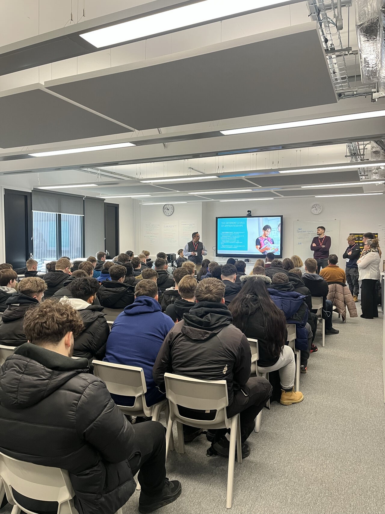 Representatives from Willmott Dixon, Wadys Electrical & Mechanical Building Services and CITB host the workshop at Oaklands College