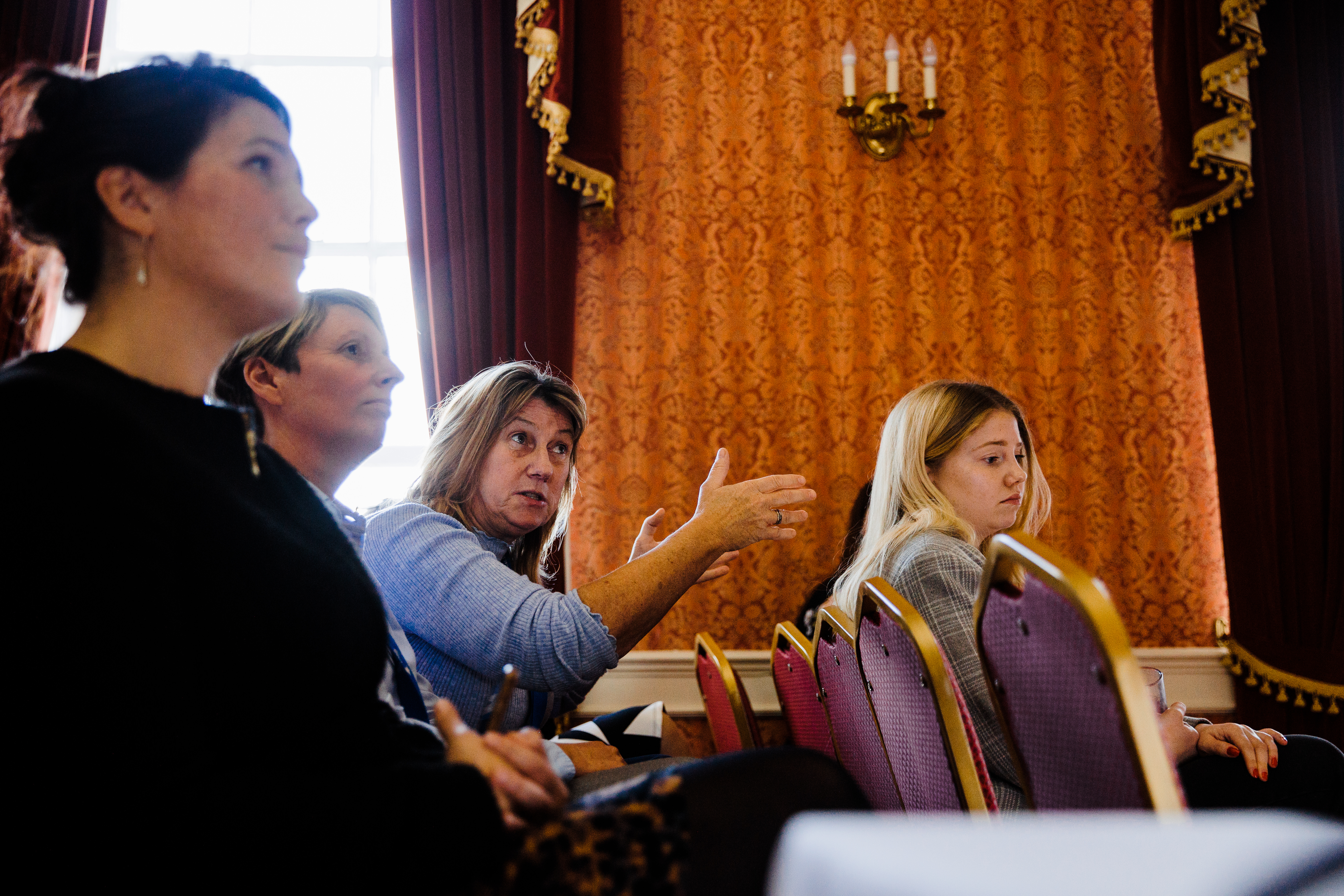 Exhibitors presenting questions to the ministers 